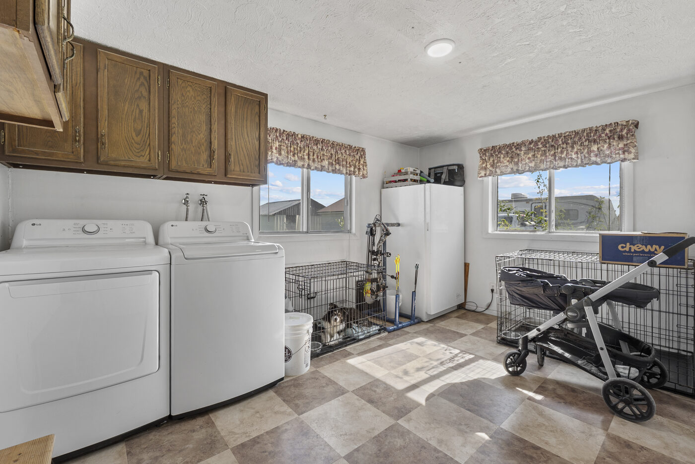 Spacious laundry room